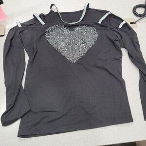 (4 For $20) Heart shaped with cold shoulder top Size XL